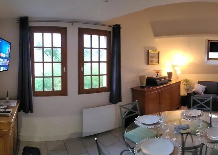 Bienvenue Chez Jocelyne Apartment